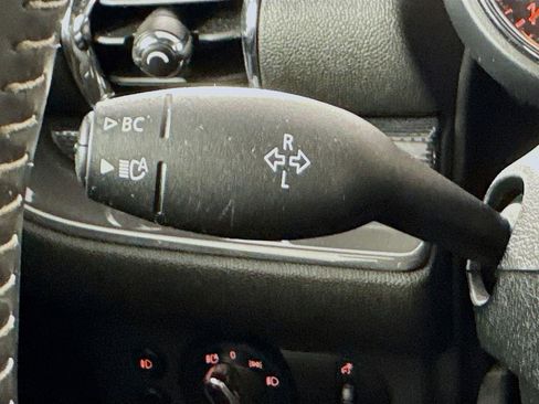 Used 2019 MINI Cooper Clubman S image 12