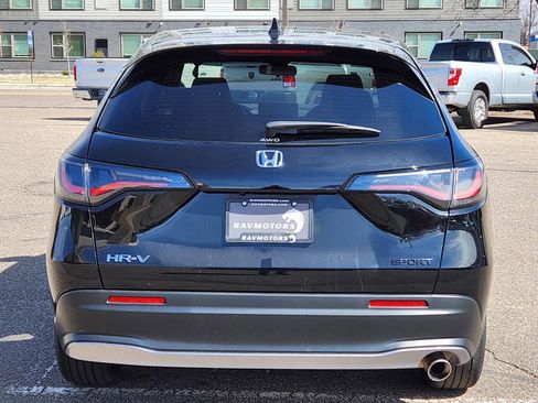 Used 2025 Honda HR-V Sport image 8