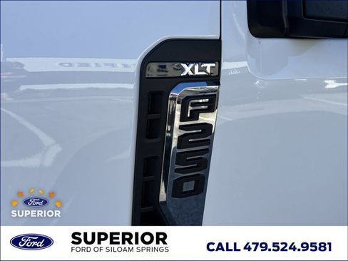 Used 2024 Ford F250 XLT w/ FX4 Off-Road Package image 12