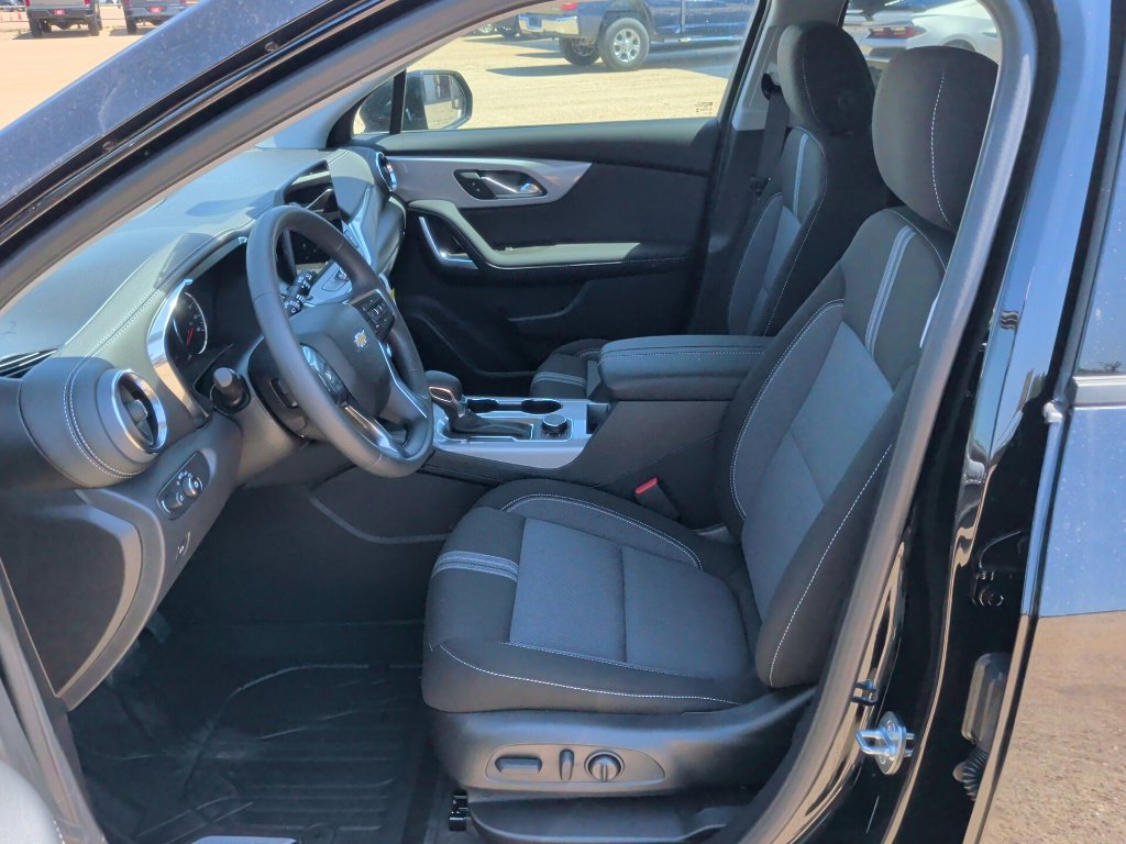 New 2026 Chevrolet Blazer LT w/ Convenience Package FWD image 12