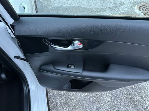 Used 2022 Kia Forte GT-Line w/ GT-Line Premium Package image 15