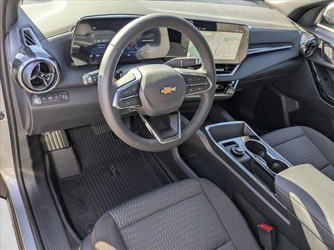 New 2026 Chevrolet Equinox LT w/ LPO, Floor Liner Package image 3