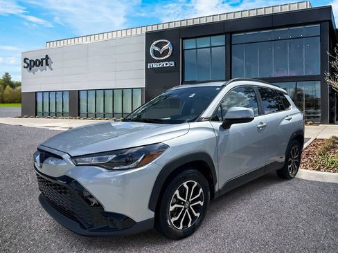 Used 2023 Toyota Corolla Cross AWD Hybrid image 8