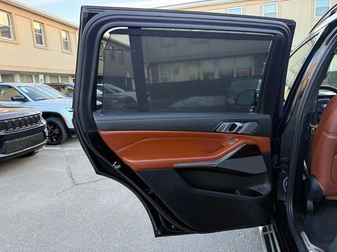 Used 2023 BMW X7 xDrive40i w/ Executive Package image 25