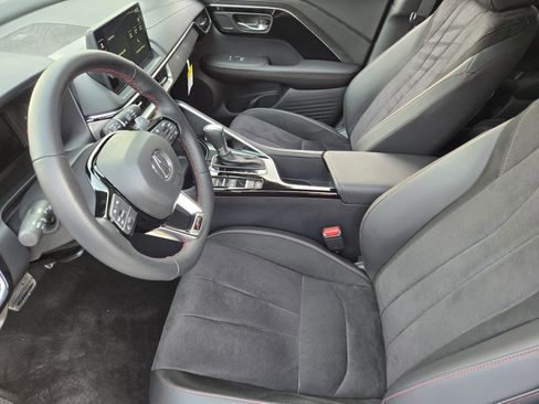 Certified 2025 Acura ADX A-Spec image 15