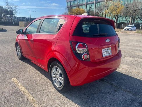 Used 2015 Chevrolet Sonic LT image 7