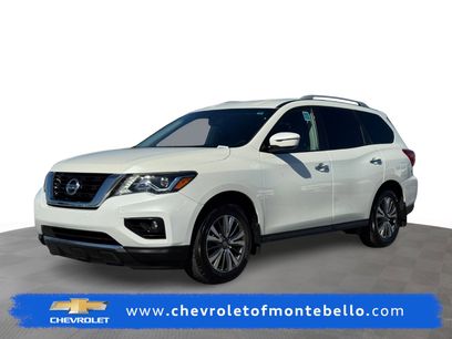 Used 2020 Nissan Pathfinder SV