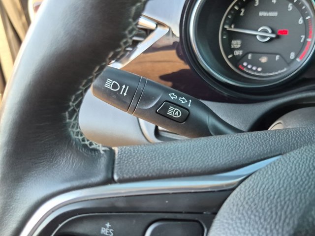 Used 2022 Buick Encore GX Essence w/ Advanced Technology Package FWD image 9