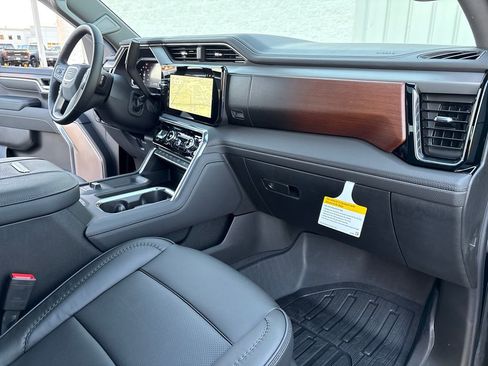 New 2026 GMC Sierra 2500 Denali w/ Denali Reserve Package image 58