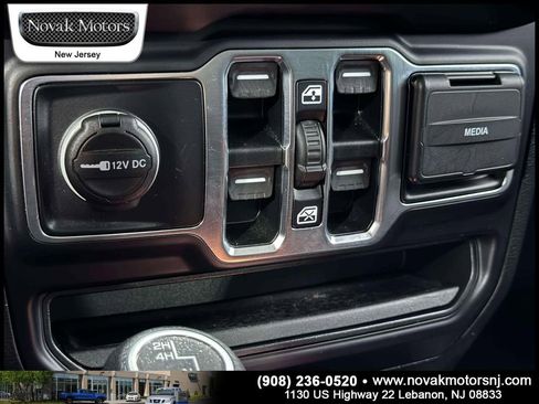 Used 2021 Jeep Gladiator Willys image 27