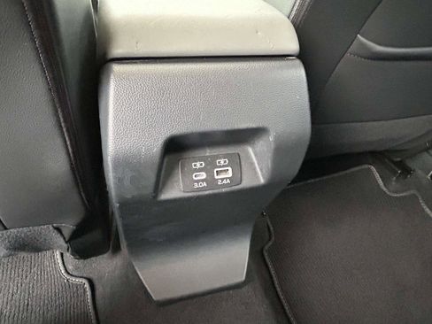 Used 2024 Subaru Crosstrek 2.0i Premium image 16