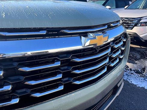 Used 2025 Chevrolet Equinox LT w/ Safety and Technology Package image 31