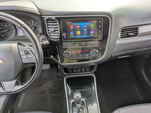 Used 2019 Mitsubishi Outlander SEL image 17