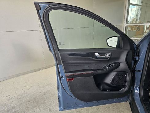 Used 2024 Ford Escape ST-Line w/ Tech Pack #1 AWD/4WD image 18