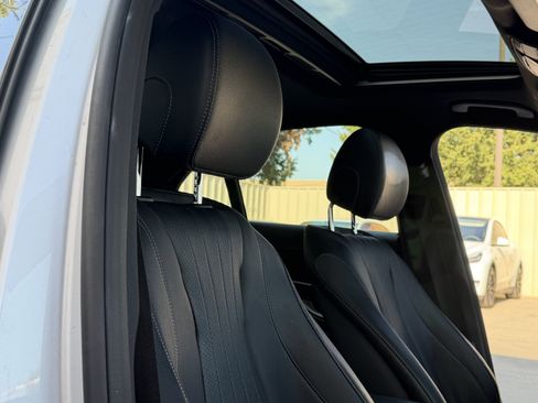 Used 2017 Mercedes-Benz E 300 4MATIC image 37