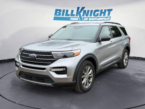 Used 2022 Ford Explorer XLT w/ Equipment Group 202A AWD/4WD image 1