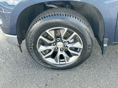 Used 2023 Chevrolet Silverado 1500 LT image 30