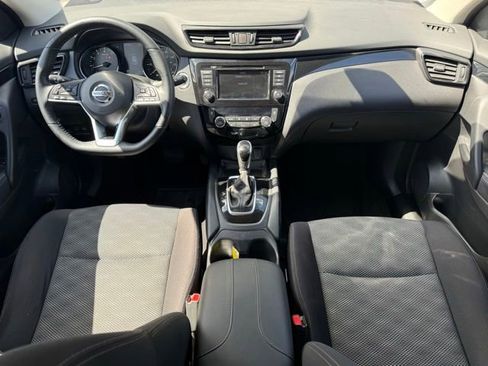 Certified 2020 Nissan Rogue Sport SV w/ All-Weather Package AWD/4WD image 24