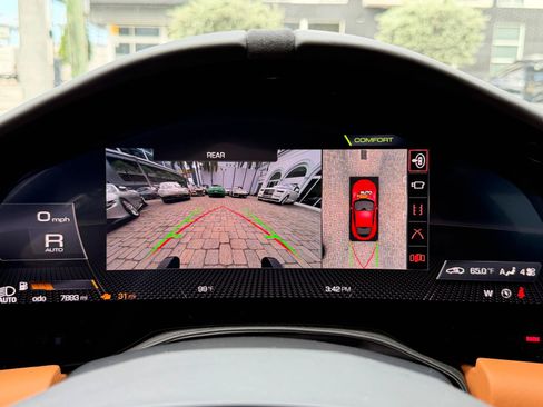 Used 2022 Ferrari Roma RWD image 37