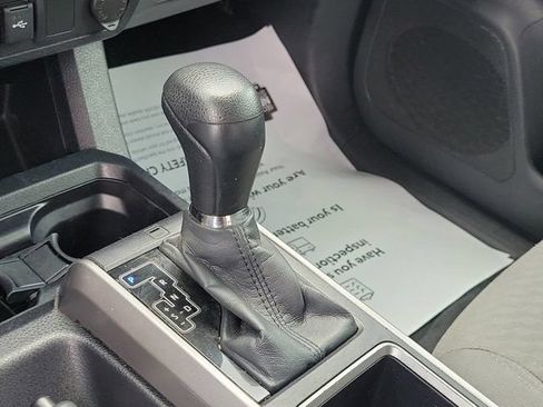 Used 2022 Toyota Tacoma SR5 RWD image 25