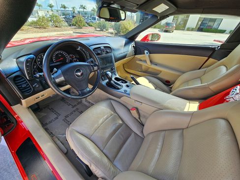 Used 2007 Chevrolet Corvette Convertible w/ Preferred Equipment Group image 21