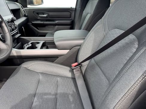New 2026 RAM 1500 Express AWD/4WD image 15