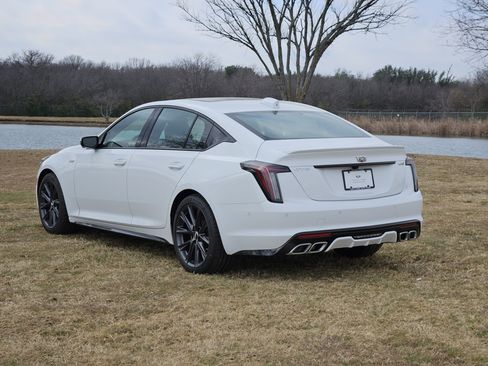 New 2026 Cadillac CT5 V image 4