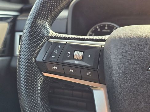 Used 2022 Mitsubishi Outlander ES image 35