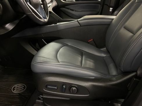 Used 2024 Buick Enclave Essence w/ Sport Touring Edition FWD image 30