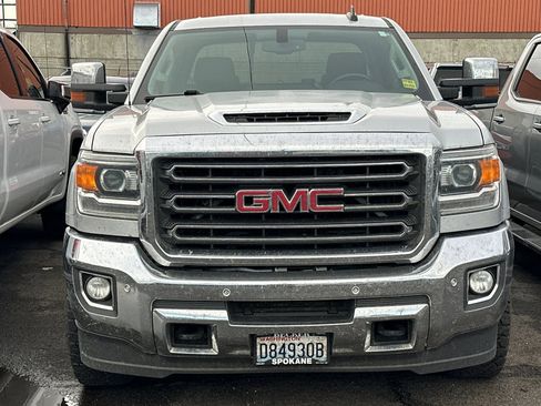 Used 2019 GMC Sierra 2500 SLT w/ Duramax Plus Package image 5