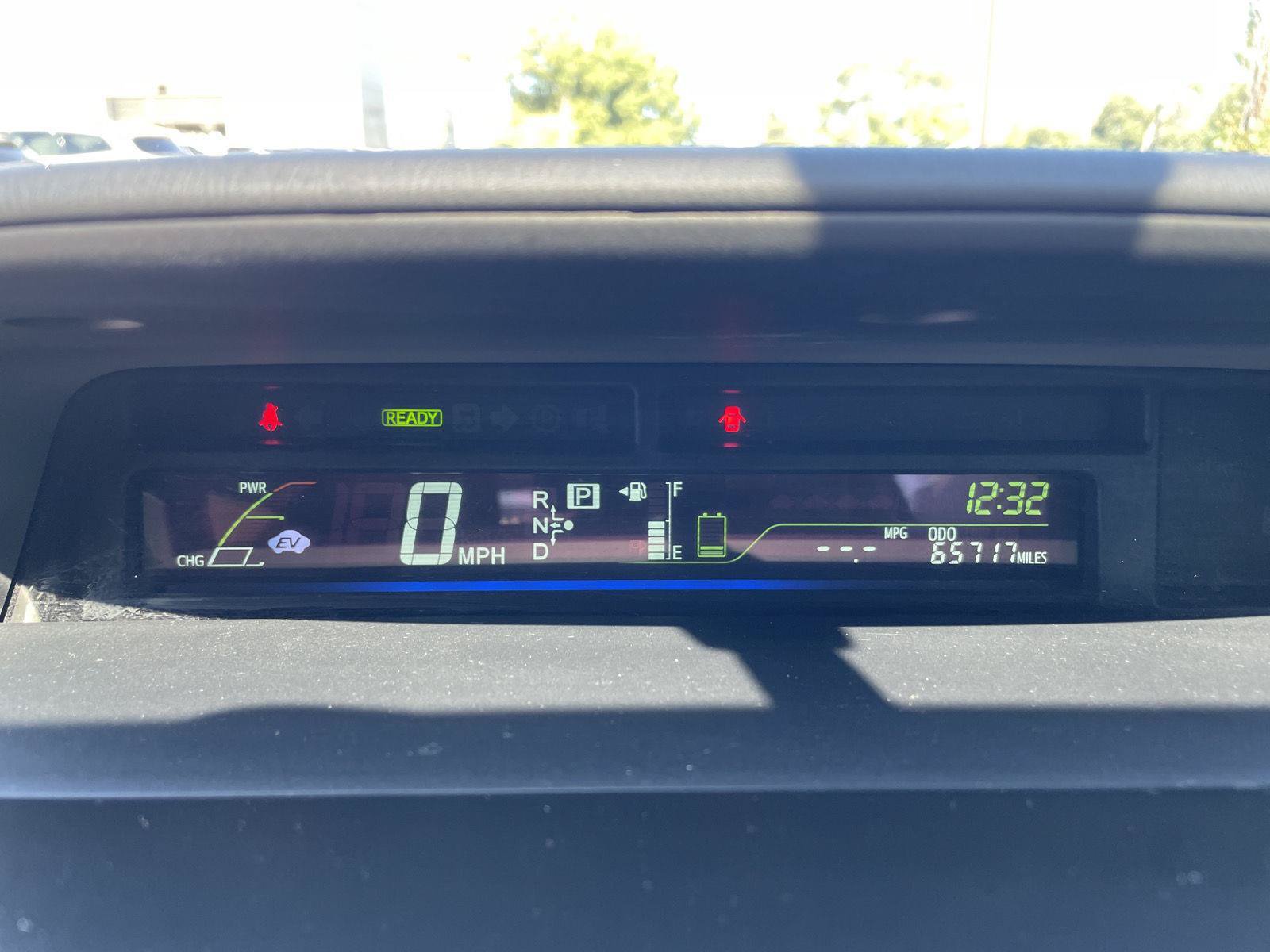 Used 2013 Toyota Prius V Two FWD image 2