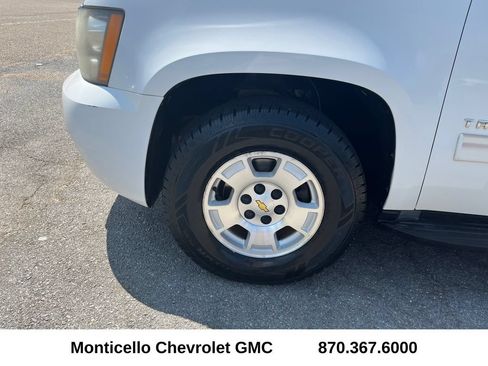 Used 2011 Chevrolet Tahoe LS w/ Convenience Package RWD image 28