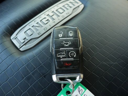 Used 2020 RAM 1500 Longhorn image 19