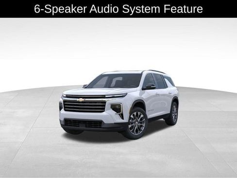 New 2026 Chevrolet Traverse LT w/ Sun and Wheel Package AWD/4WD image 9