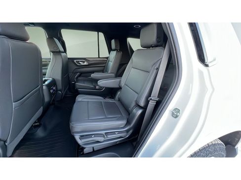 Used 2022 Chevrolet Tahoe LT w/ Luxury Package image 28