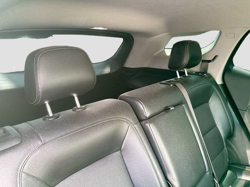 Used 2022 GMC Terrain SLT w/ LPO, 'HIT The Road' Package FWD image 22