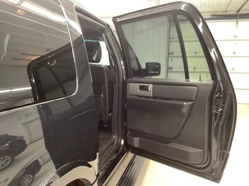 Used 2014 Ford Expedition Max Limited w/ Equipment Group 301A AWD/4WD image 9