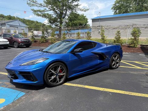 Used 2021 Chevrolet Corvette Stingray Premium Cpe w/ Z51 Performance Package RWD image 2