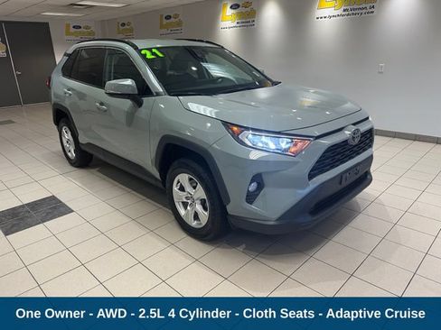 Used 2021 Toyota RAV4 XLE AWD/4WD image 1
