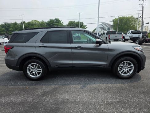 New 2026 Ford Explorer Active AWD/4WD image 6