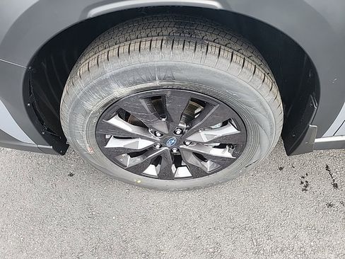 Used 2025 Subaru Outback Onyx Edition image 9