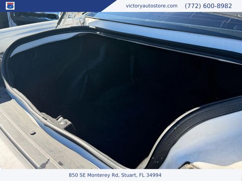 Used 2019 Dodge Challenger SXT image 22