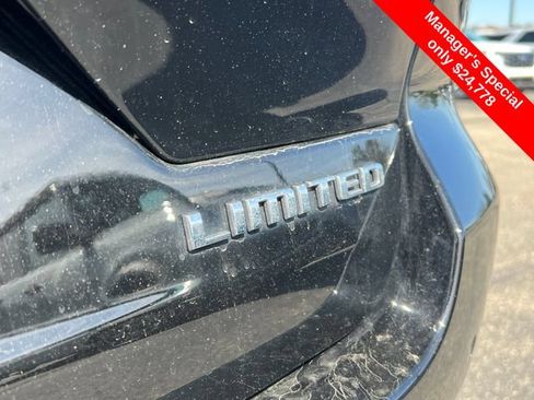 Used 2023 Jeep Grand Cherokee Limited AWD/4WD image 31