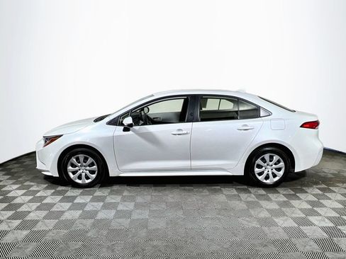 Certified 2025 Toyota Corolla LE FWD image 4