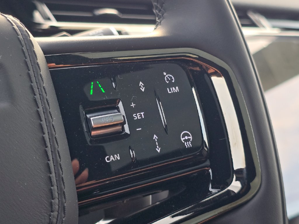 New 2026 Land Rover Range Rover Velar S AWD/4WD image 17