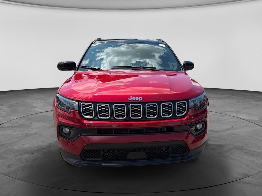 Used 2025 Jeep Compass Limited AWD/4WD image 3