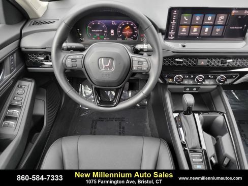 Used 2023 Honda Accord EX-L image 13
