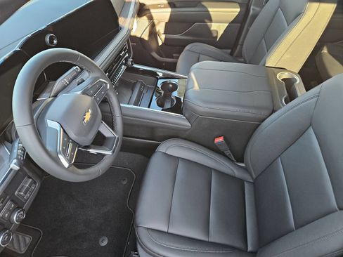 New 2026 Chevrolet Suburban LT w/ Comfort Package RWD image 14