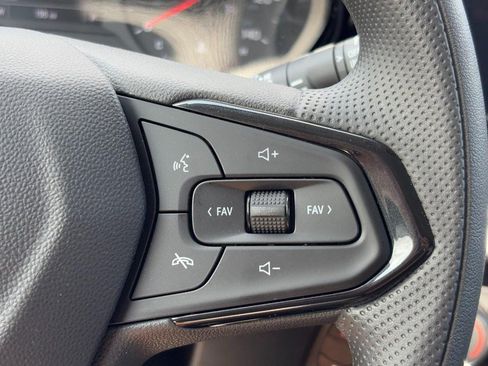 Used 2026 Chevrolet Trax LS w/ Driver Confidence Package FWD image 19