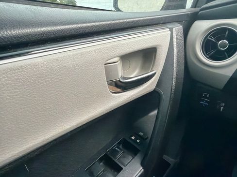 Used 2019 Toyota Corolla LE FWD image 20